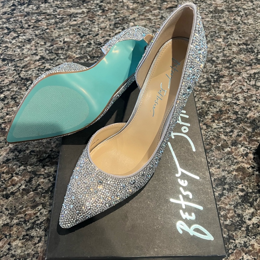 Betsy Johnson Hazil Satin Heel
